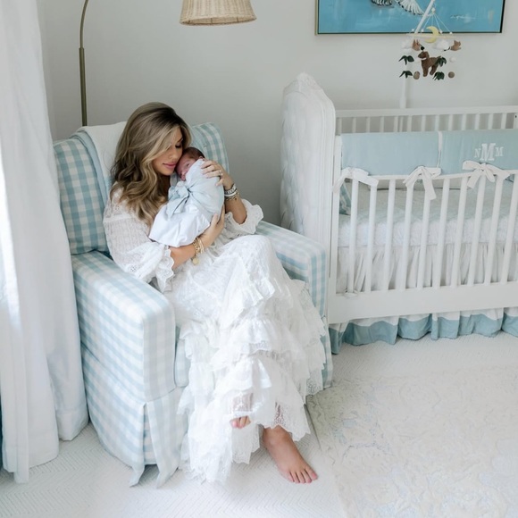 Meet your Posher, Anne - Picture 10 of 16